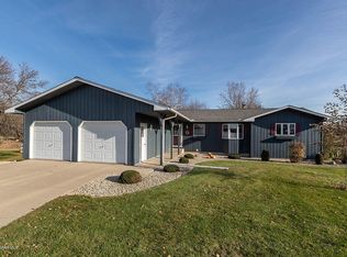 235 1st St SW, Lewiston, MN 55952