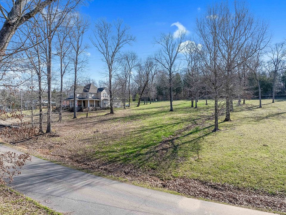 1st image of 8 Bradley Ln Lot 8