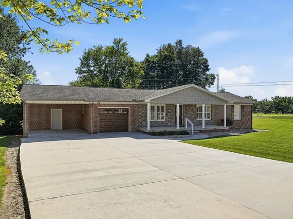 579 Pack Cir, Smithville, TN 37166