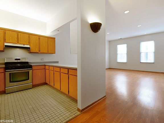 5th image of 1742 W North Ave #2