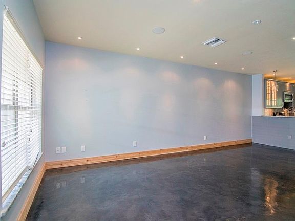 3rd image of 5915 Bayside Key Dr