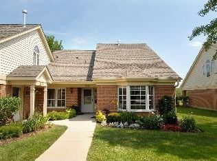 1371 Luther Ln, Arlington Heights, IL 60004