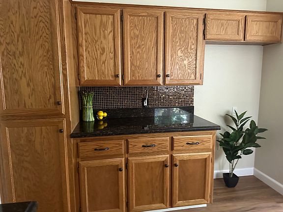4th image of 4207 W Redding Ave