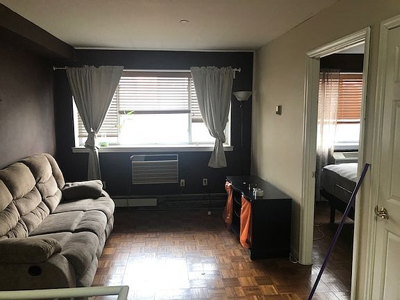 3rd image of 7535 113th St APT 1R