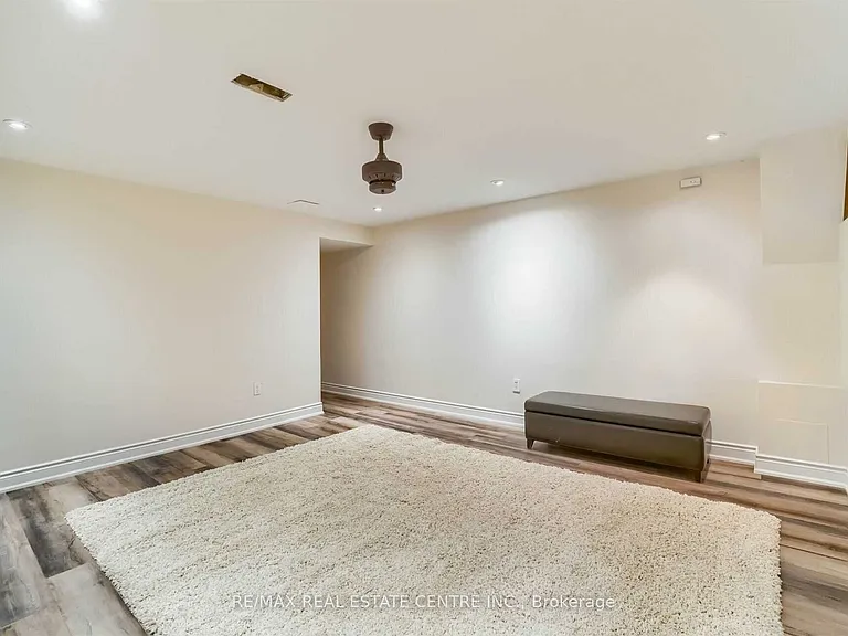 41 Clearside Pl — Photo 39
