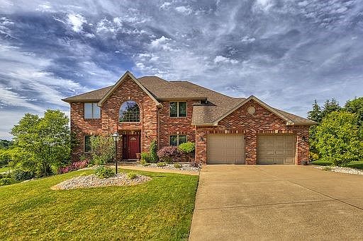 1st image of 819 Rembrandt Cir