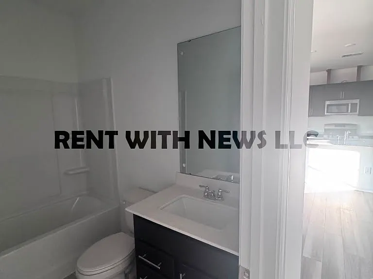 109 Napoleone St #1 — Photo 35