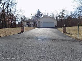 106 Scenery Ct, East Stroudsburg, PA 18302