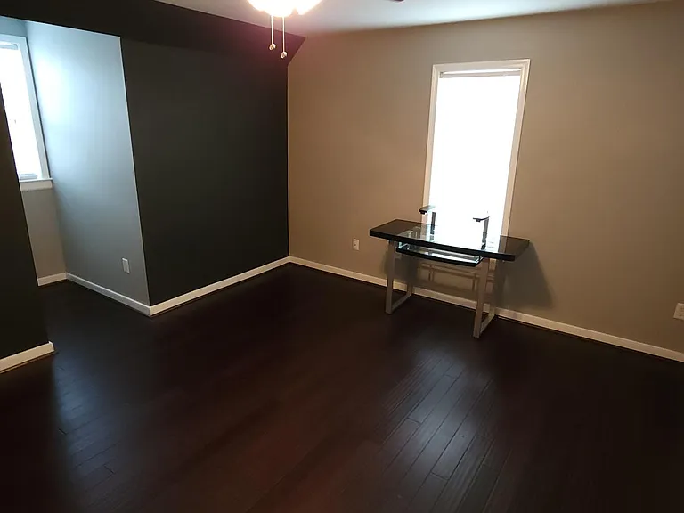 6917 Vanderbilt Ave — Photo 36