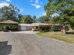 939 Appaloosa Ln, Hallsville, TX 75650
