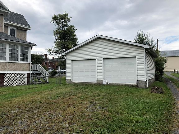 4th image of 230 E Hawthorne St