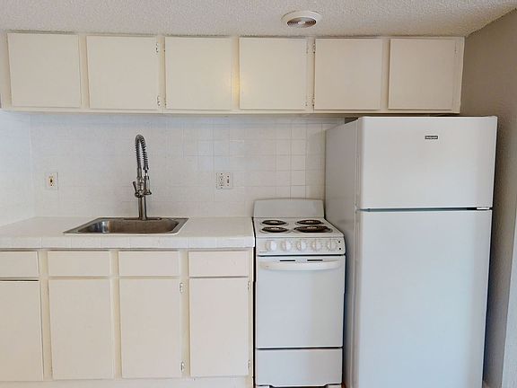 5th image of 2232 Seminary Ave APT 11