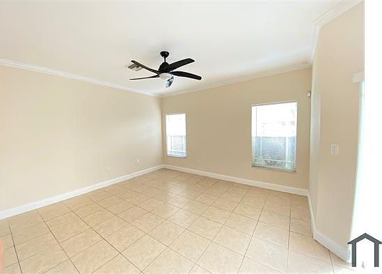 5th image of 2880 NW 9th Pl