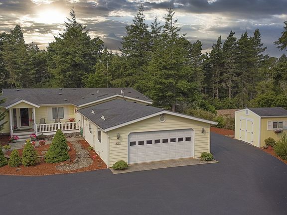 2nd image of 621 Glenbrook Cir