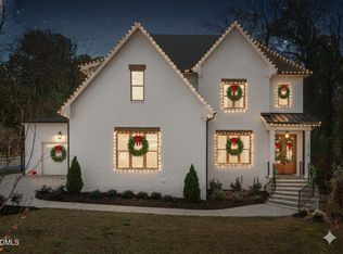 1318 Ivy Ln, Raleigh, NC 27609