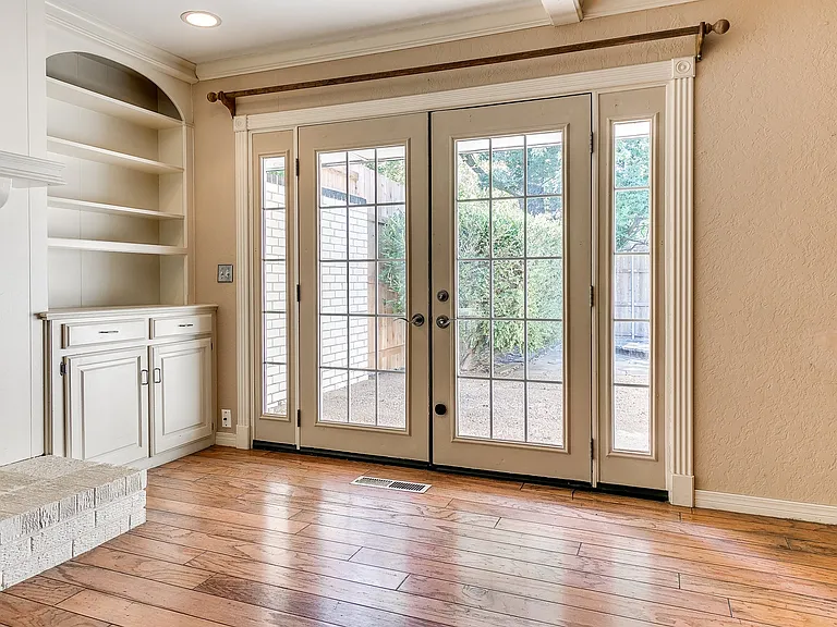 6313 Avalon Ln — Photo 43