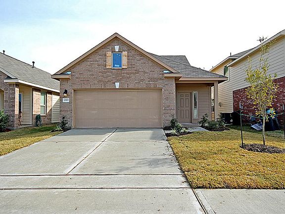 4th image of 12907 Regal Oaks Bend Ln