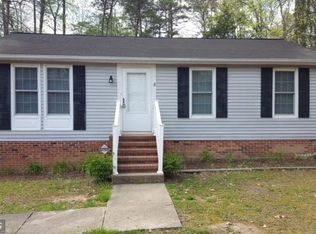 569 Lake Caroline Dr, Ruther Glen, VA 22546