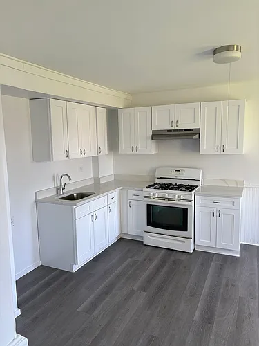 14 Beatty St #1 Photo 1