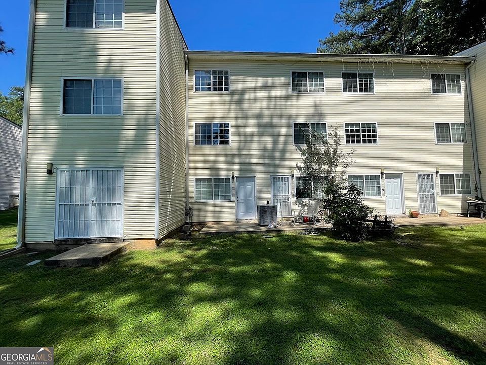 2nd image of 405 Fairburn Rd SW #45