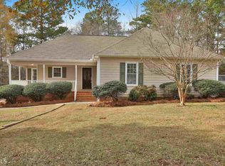 291 Cedardale Dr, Griffin, GA 30224