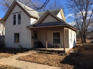 622 Santa Fe St, Augusta, KS 67010