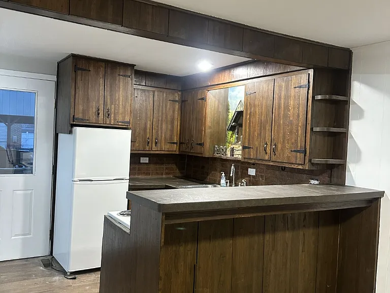 136 Villa Nova Blvd — Photo 3