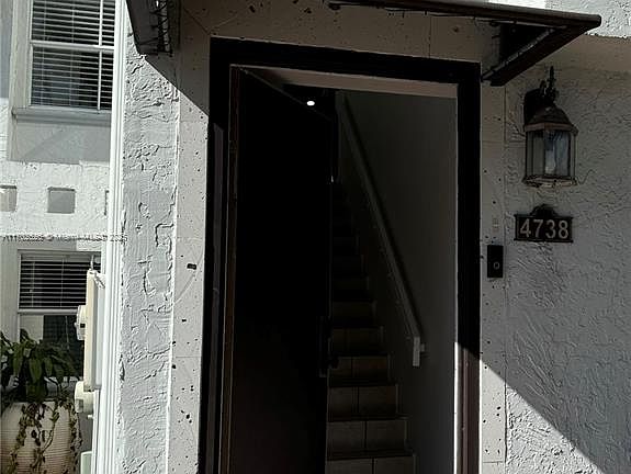 2nd image of 4738 NW 97th Ct #84