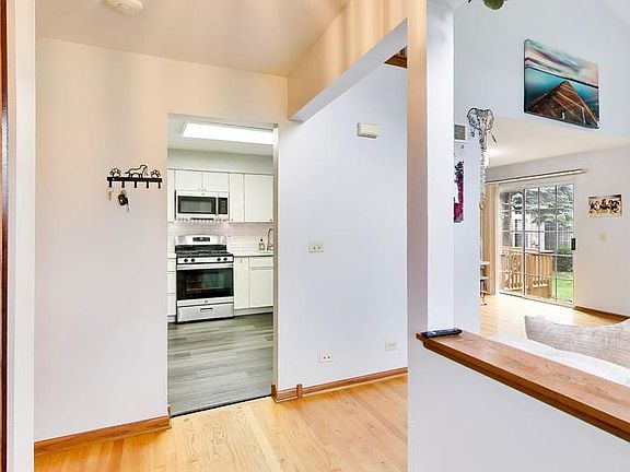 3rd image of 2178 Seaver Ln