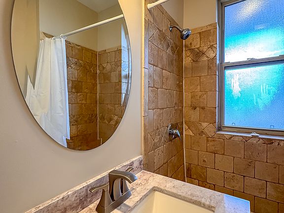 5th image of 5208 W Montana St #3