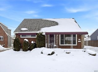 291 N Willowlawn Pkwy, Cheektowaga, NY 14206