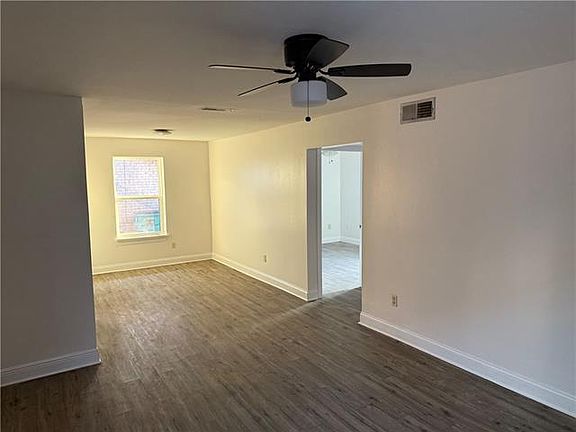 2nd image of 3020 Houma Blvd APT B
