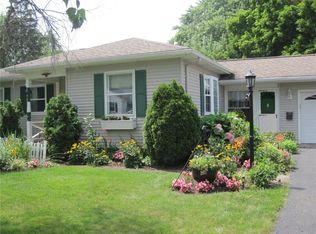 325 Dellwood Rd, Rochester, NY 14616