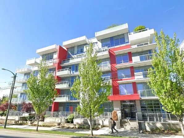 677 W 41st Ave #303, Vancouver, BC V5Z 2N1