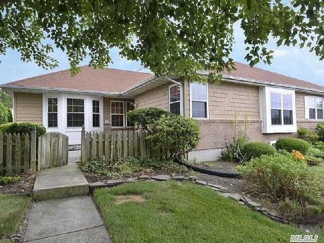 1st image of 60 Theodore Dr