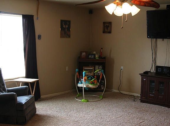 4th image of 2905 Ben Oaks Dr