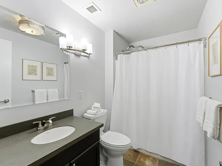 1364 W Stillwater Dr #2017 — Photo 4