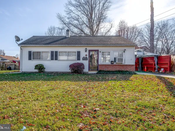 64 South Ave, Landisville, PA 17538