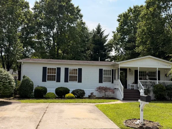 8 Tanglewood Drive, Cream Ridge, NJ 08514