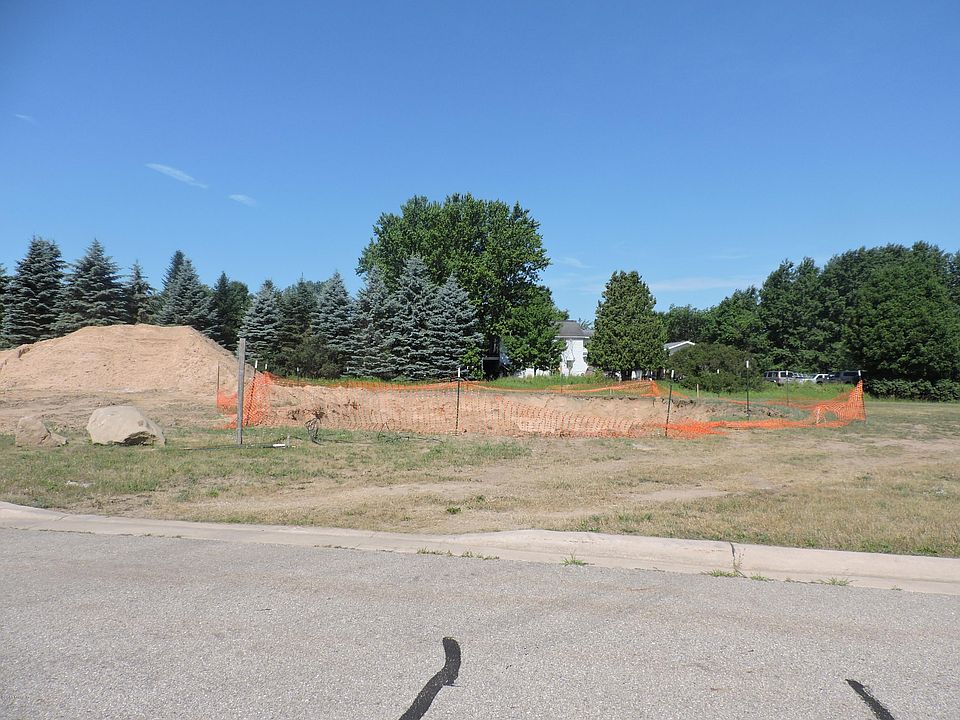 2nd image of 312 Brookside Ct
