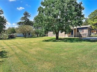140 Beach Dr, Pottsboro, TX 75076