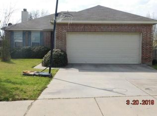 7045 Lindentree Ln, Fort Worth, TX 76137