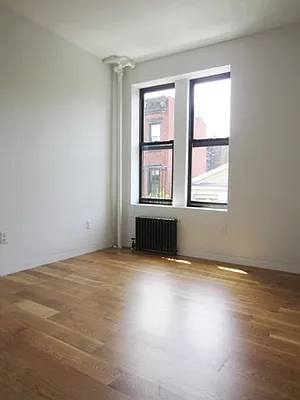 Rented by City Connections Realty | media 32