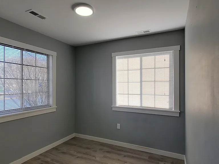 621 Riverine Dr — Photo 19