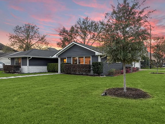 2nd image of 1509 Adkins Rd