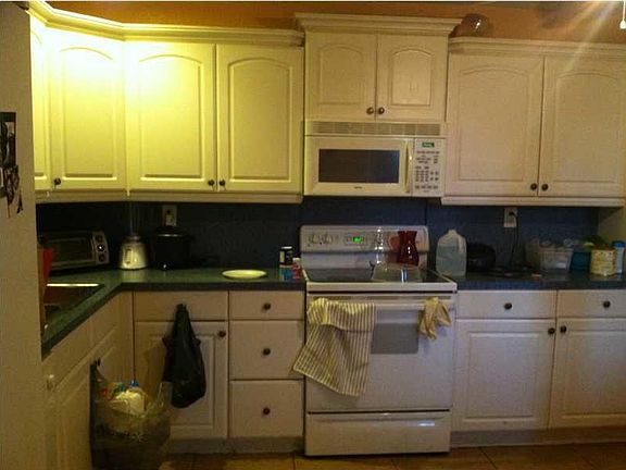 3rd image of 1243 Hampton Blvd
