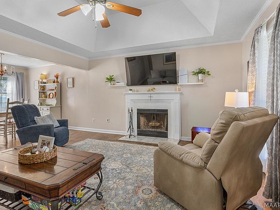 3rd image of 150 Daffodil Dr
