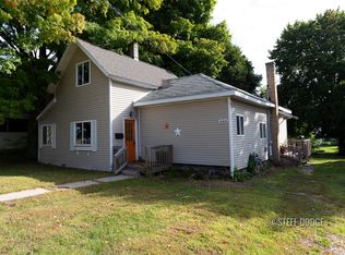408 Lewis St, Belding, MI 48809