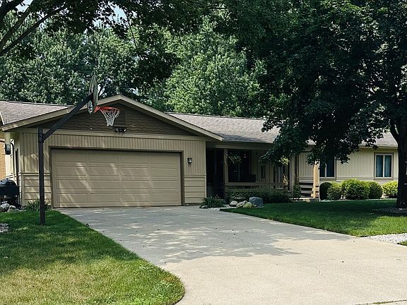 2nd image of 22657 Spicewood Dr