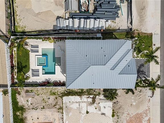 4th image of 5583 Estero BLVD